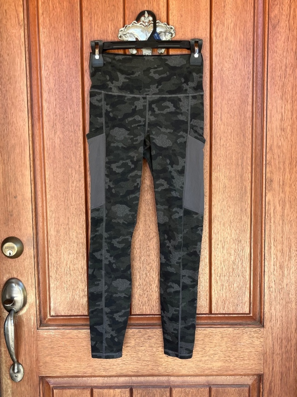 Womens Fabletics Leggings - Picture 1 of 5